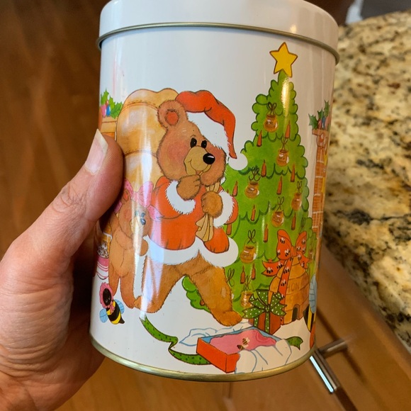 VTG Christmas Bear Holiday stackable storage tin set of 3 1980’s - Picture 3 of 7